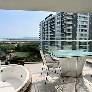 2 Jacuzzi Y Vista Mar. Frente A Playa Apartment Cartagena